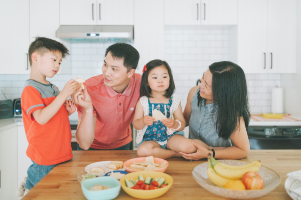 family eating lunch